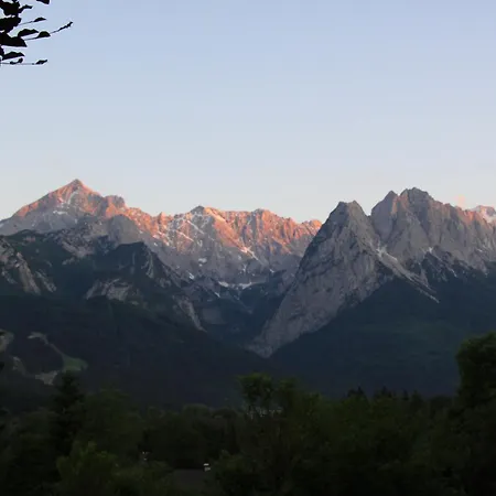 Almhuettenweg Dreitorspitze